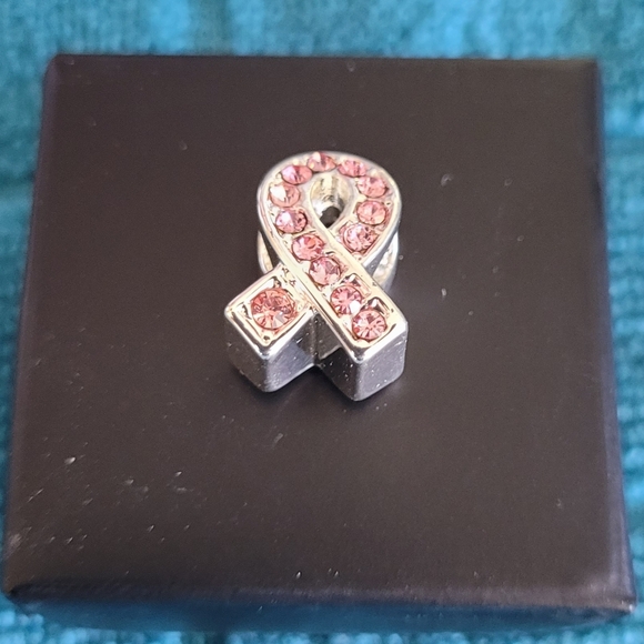 Avon Pink Hope Cord Bracelet & Charms - Picture 5 of 7